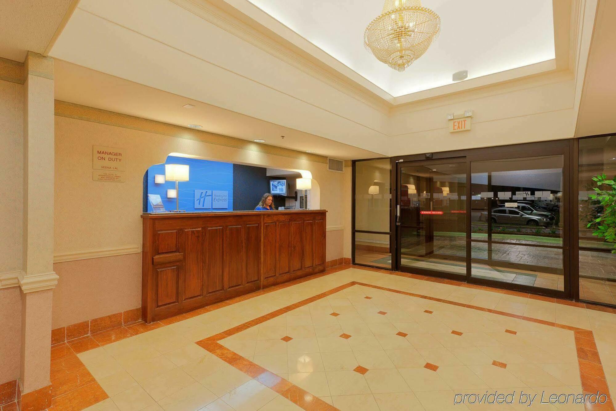 Holiday Inn Express Trussville, An Ihg Hotel Interior photo
